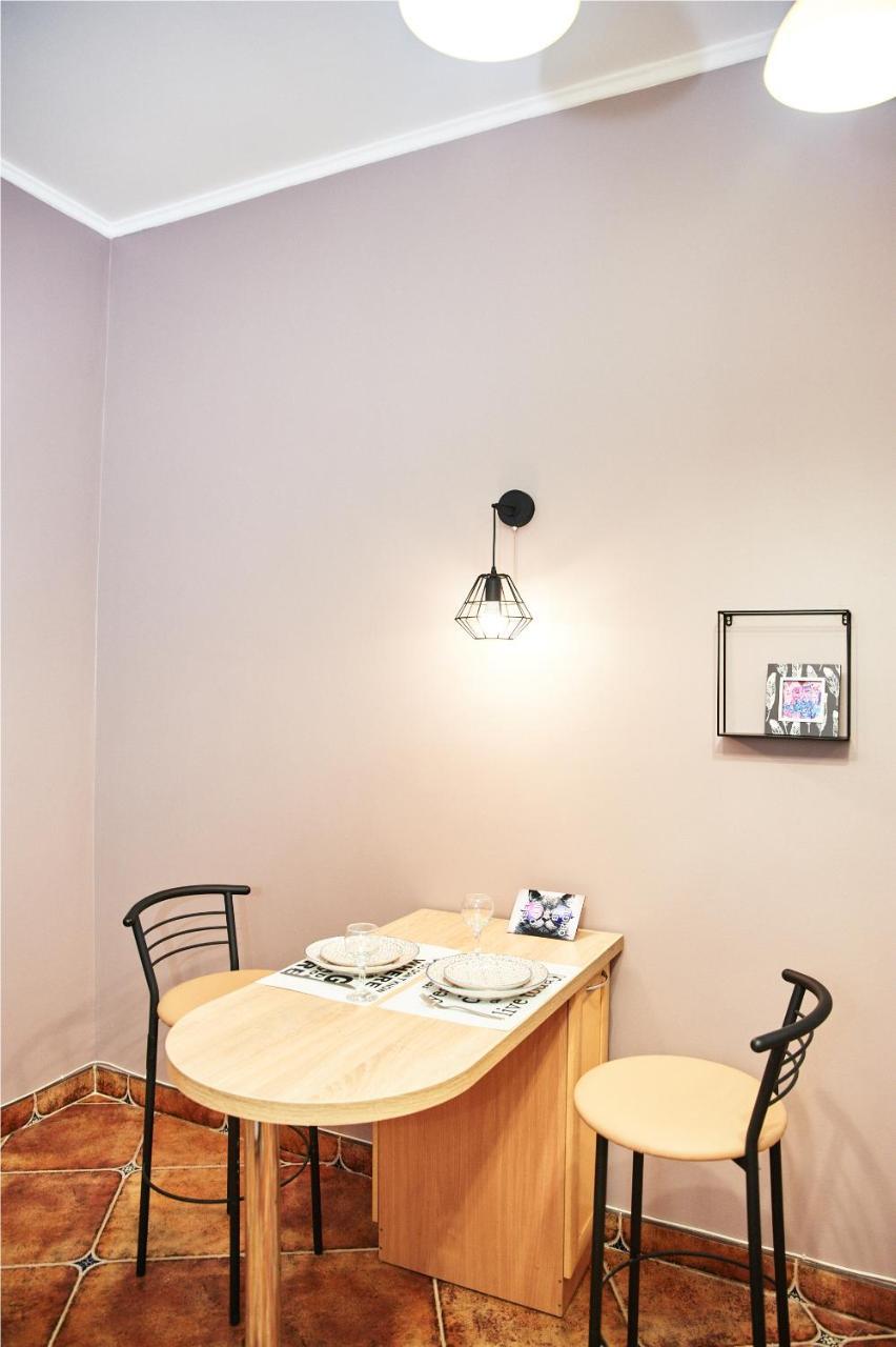 Designer Apartment In The Center Λβιβ Εξωτερικό φωτογραφία