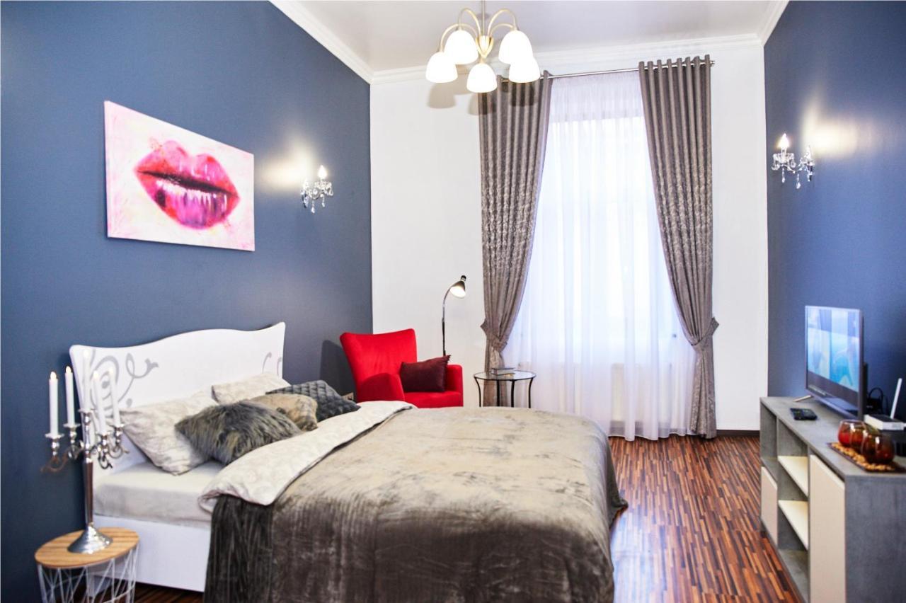 Designer Apartment In The Center Λβιβ Εξωτερικό φωτογραφία