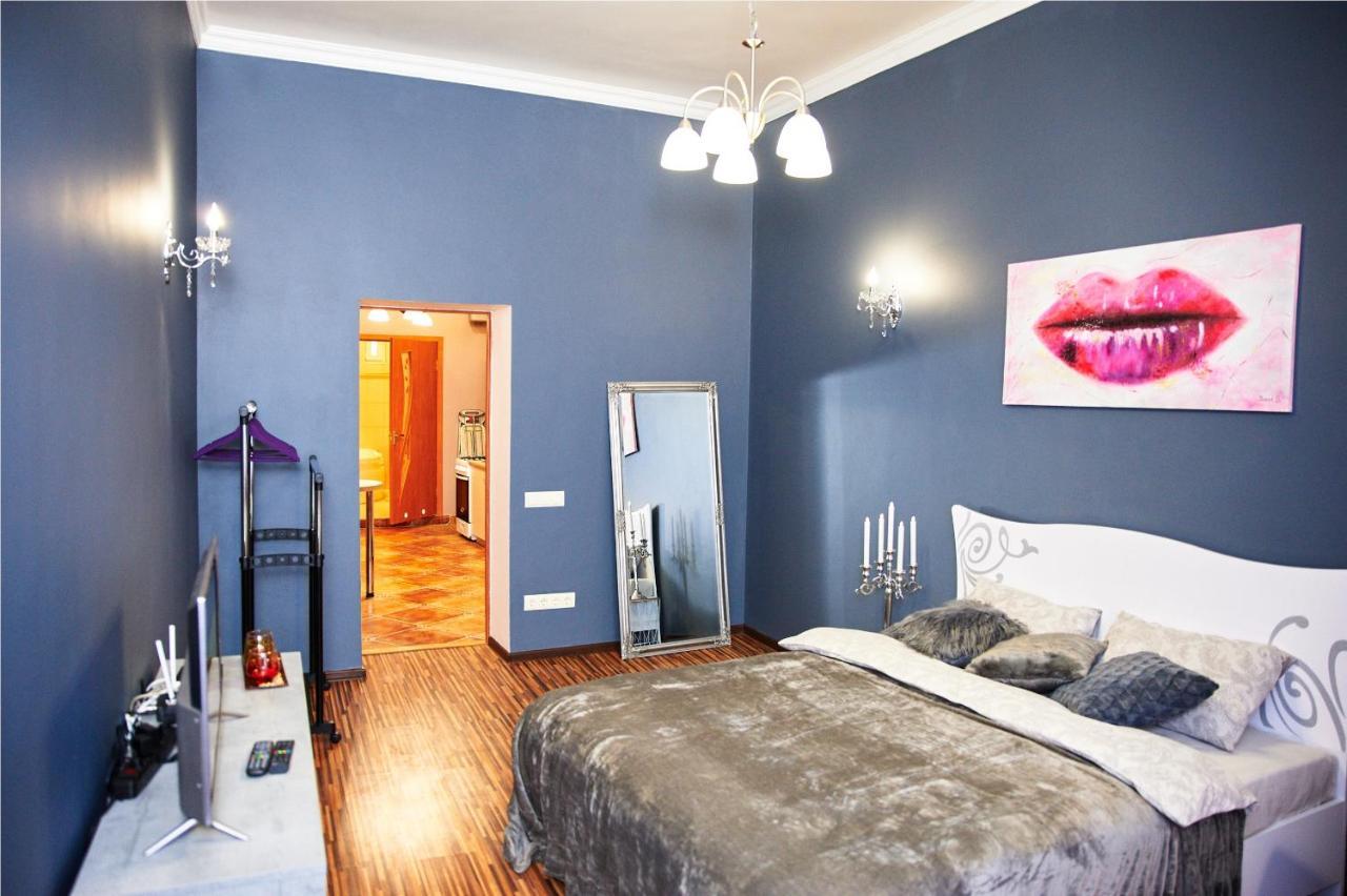 Designer Apartment In The Center Λβιβ Εξωτερικό φωτογραφία