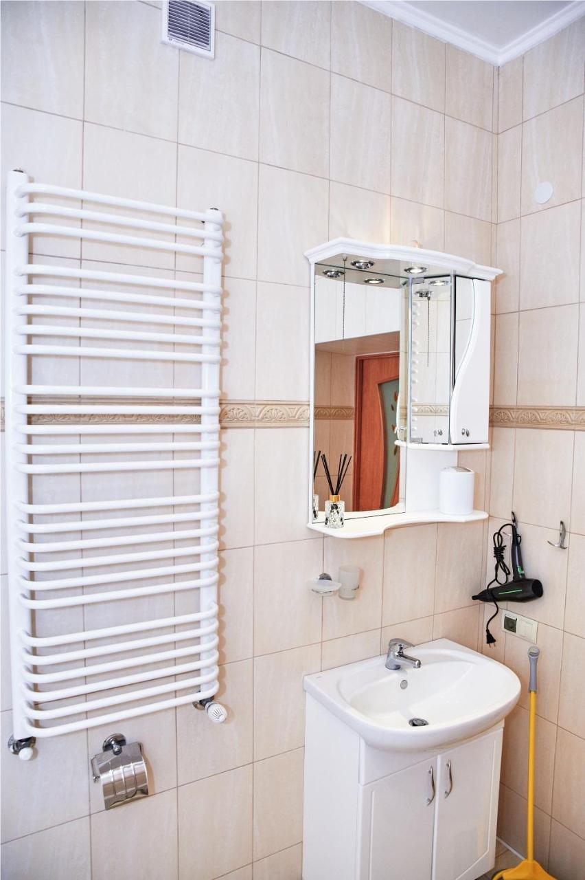 Designer Apartment In The Center Λβιβ Εξωτερικό φωτογραφία